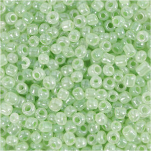 Rocaillepärlor, Dia. 3 mm, stl. 8/0, Hålstl. 0,6-1,0 mm, softgrön, 25 g/ 1 förp.