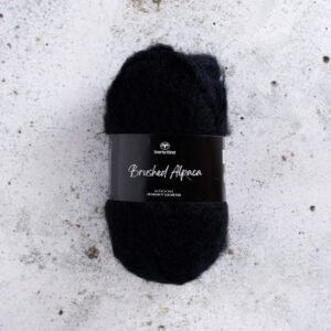 Svarta Fåret Brushed Alpaca Garn 01 Kolsvart