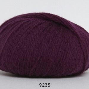 Hjerte Fine Highland Wool - ullgarn - Hjertegarn - fv 9235 röd Lilla