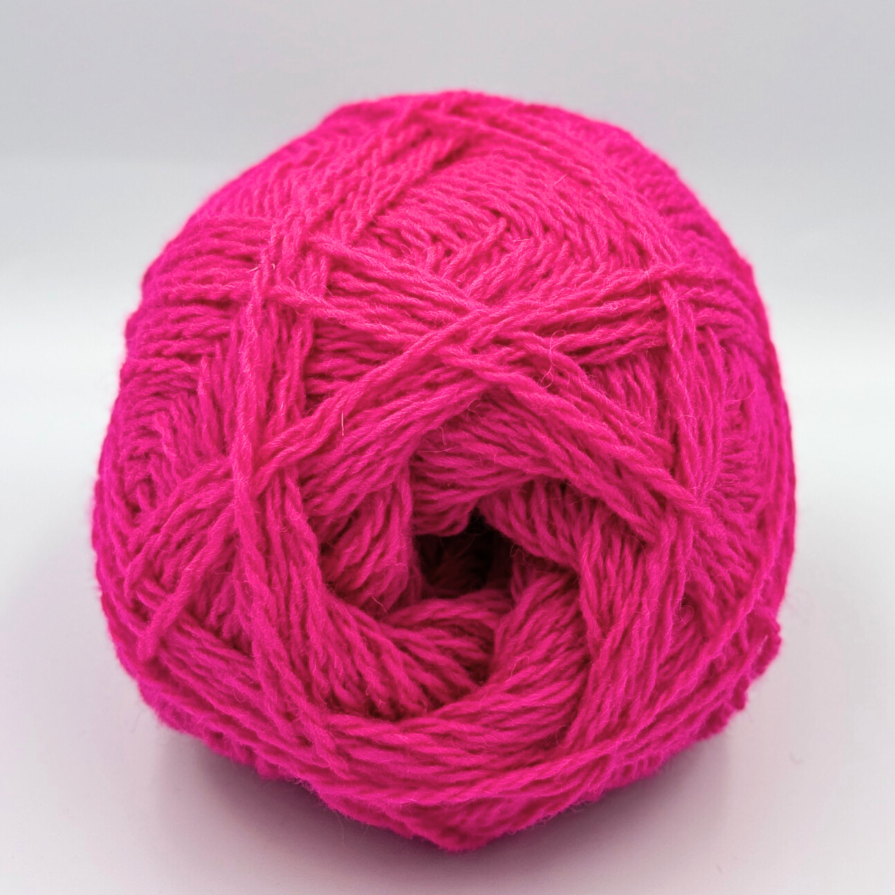 Tora Nyzeeländsk Ull (100 g) Cerise