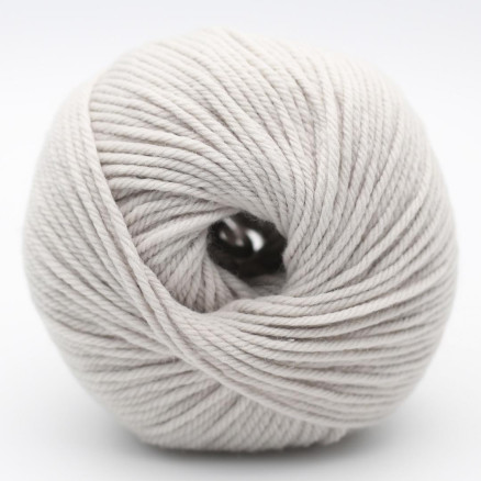 Kremke Soul Wool The Merry Merino 70 GOTS Garn 27 Ljusgrå