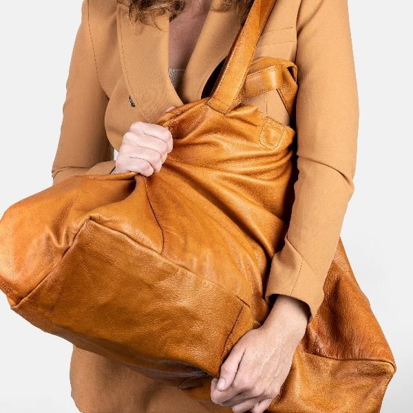 RE:DESIGNED Fie Urban - Stor projektväska Burned Tan, 1100 g