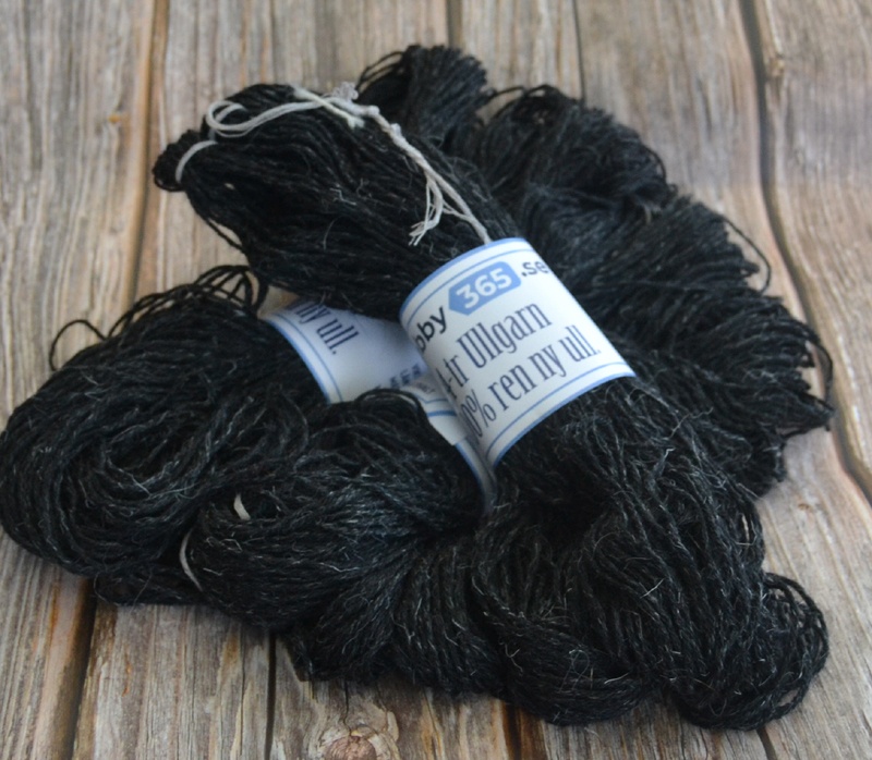 Hobby365:s egna 4-trådiga Ullgarn Antracit 100 gram