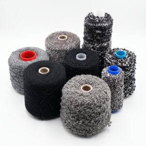 #StoppaGarnsvinn Garnpaket (ca. 3kg) Sort Mix